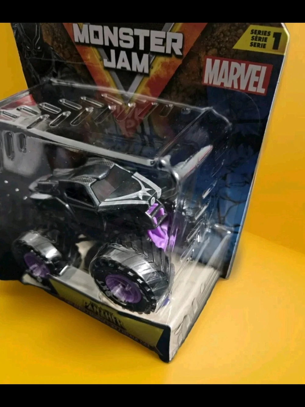 MONSTER JAM TRUCKS 1:64 SERIES 1 COLLECTOR MARVEL BLACK PANTHER NEW 2024